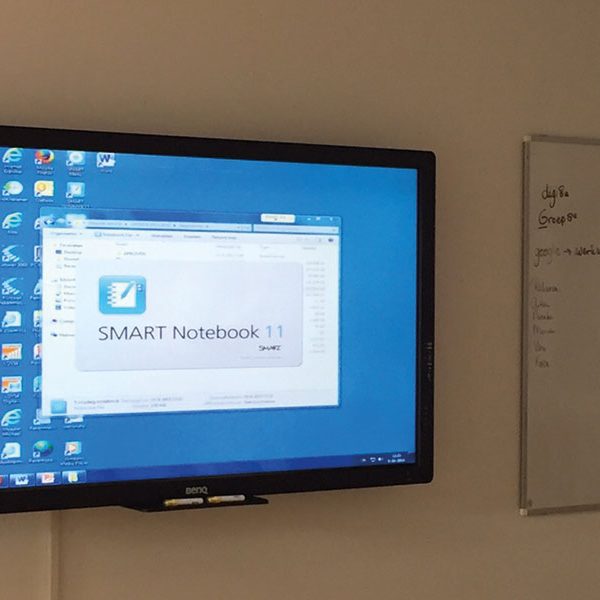 ergoxs-ergoframe-fine-select-dubbelzuils-wandlift-tv-effw5225zp-70inch-benq