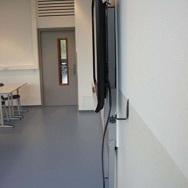 ergoxs-ergoframe-fine-select-dubbelzuils-wandlift-tv-effw5225zp-zijaanzicht-hoge-positie