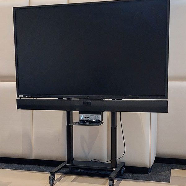 ergoxs-ergoframe-steady-dubbelzuils-trolley-eff3250z-cablemanagementmodule-cmm03Z-project-rijksuniversiteit-groningen