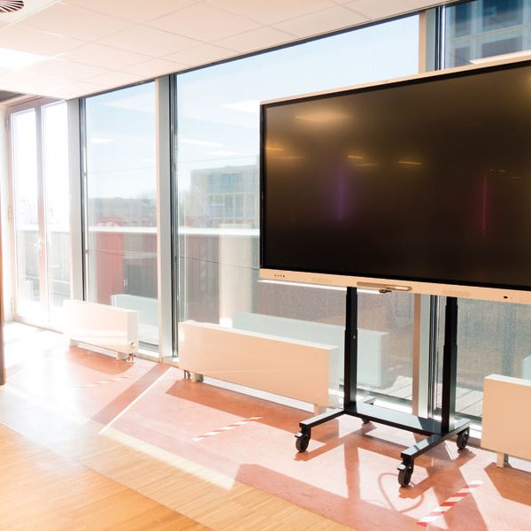 ergoxs-slimline-compact-mobile-trolley-eff2221z-project-rocva-collegezuid2